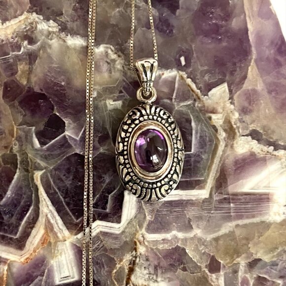 Sterling Silver 925 Scrollwork Oval Purple Cubic Zirconia Pendant Necklace 18" - Picture 12 of 16